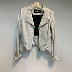 Elegant Women's White Leather Jacket
